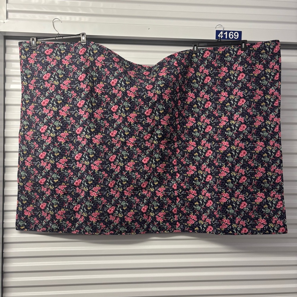 Handcrafted Pink and Burgundy Quilt Throw - Picture 4 of 4